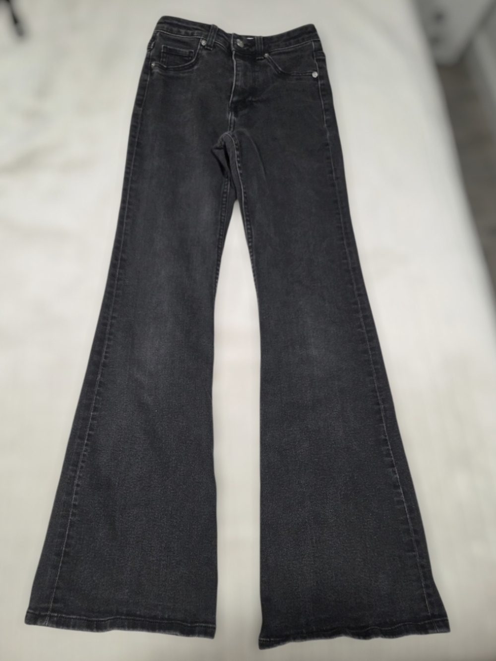 Women's Black Flared Jeans - Classic High-Rise